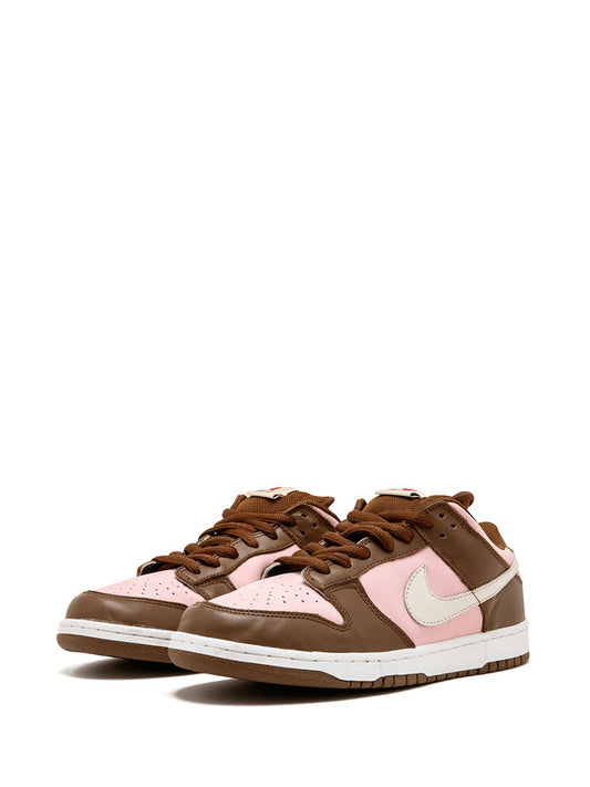 sb dunk x stussy cherry