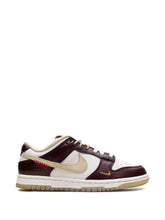 Nikee Sb dunk low lx year of the snake