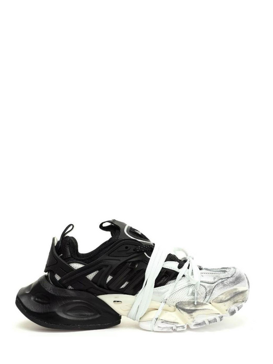 adidass xlg runner deluxe white black
