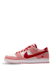 NIIKE SB DUNK LOW STRANGE LOVE