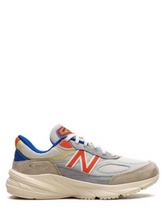 New Balancee 990V6 Kith Madison Square Garden