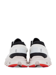 On Running Cloudstrus 3 Undyed White sand