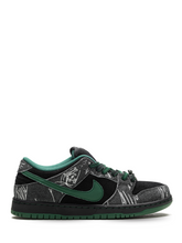 Nikee SB Dunk Low There Skateboard