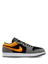 Air Jordan 1 low SE Vivid Orange