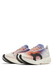 ON RUNNING CLOUD BOOM STRIKE