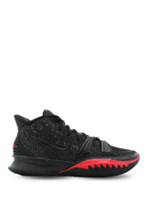 Nikee Kyrie 7 Bred