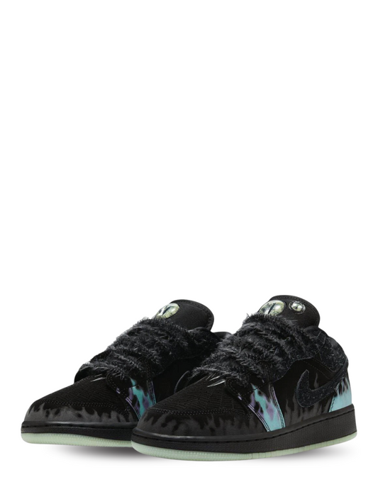 Nike Air Jordan Retro 1 Halloween