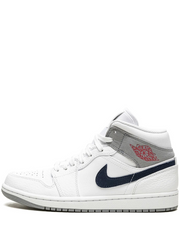 Air Jordan 1 Mid Paris