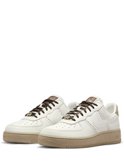 Nikee air force 1 low 07 lx brogue sail