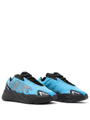 yeezy boost 700 mnvn bright cyan blue