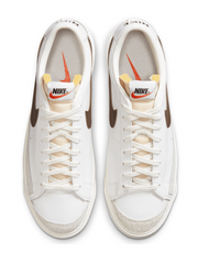 Nikee Blazer Low "Wow Photon Dust"