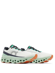 On CloudMonster Running "Undyed White Creek"