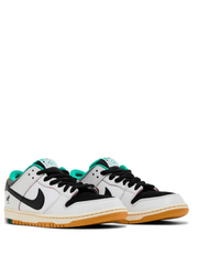Nikee SB Dunk Low X "CSEF Clear Emerald"