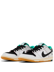 Nikee SB Dunk Low X "CSEF Clear Emerald"