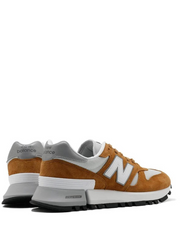 New Balance RC1300 tan