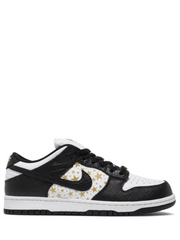 Nike SB Dunk Low Supreme Black