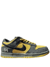 Supremee x Nikee SB Dunk Low Camper Green