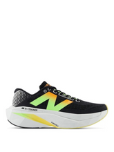 New Balance SuperComp Trainer V3 black&white