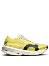 On CloudBoom Strike "Limelight"