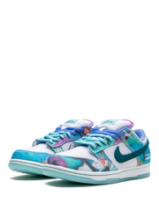 Nikee sb dunk low futura shoes