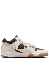 N IKE TRAVIS SCOTT X JUMPMAN JACK