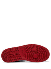 AIR JORDAN RETRO 1 BRED TOE SANTA