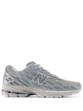 Neww Ballance 1906W Silver Metallic