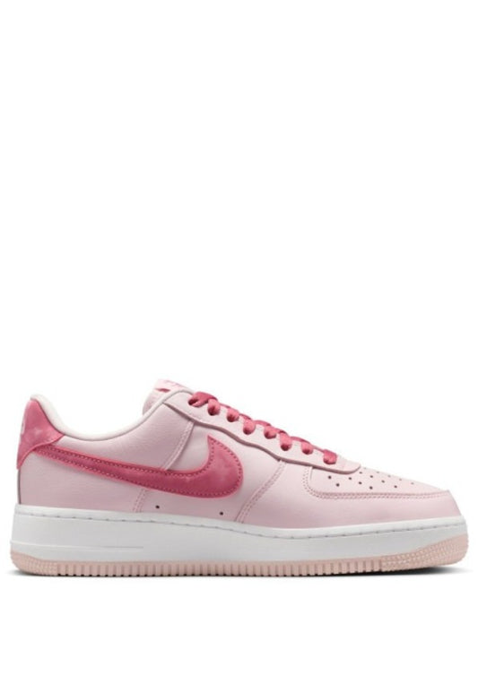 Nikee. AIR FORCE 1 LOW Valentines Day