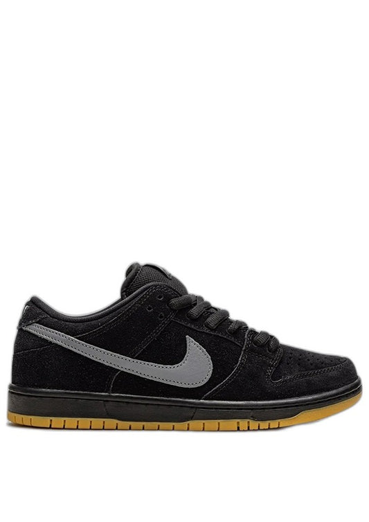 nikkee SB Dunk Low Fog Black Gum