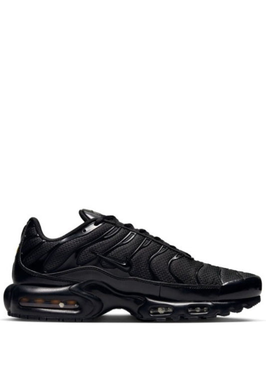 Nikee Airmax Plus Triple Black