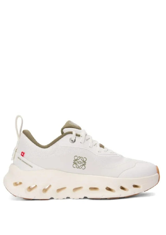 LOEWE X ON Cloudtilt 2 0 white green