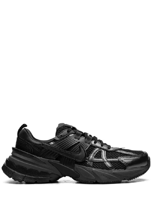 nikeee V2K Triple black