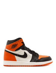Nik e Air Jordan 1 High Shattered Backbord