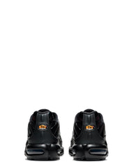 nikee airmax plus colour change reflects in heat