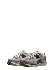 nikee zoom vomero 5 dark smoke grey vachetta