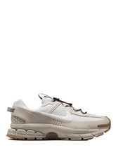 Nikkee Mens Zoom Vomero Roam Grey Vast White