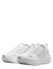 Nikee Vomero Plus Triple White