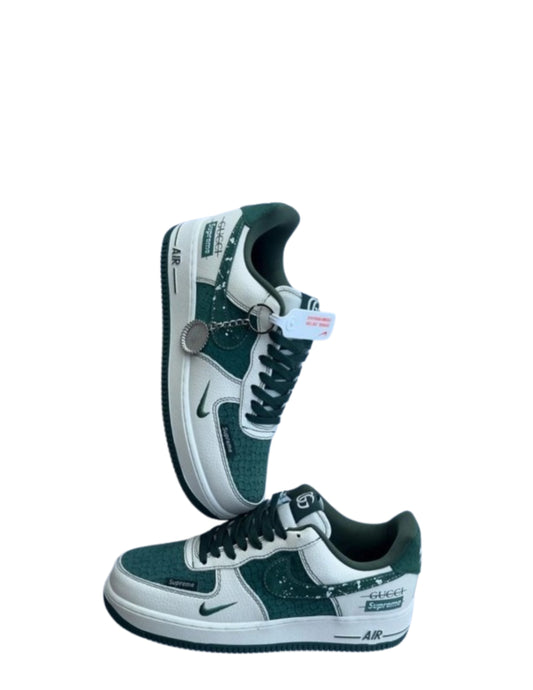 NIKEE AIRFORCE 1 X GUCCii x SUPREMEE
