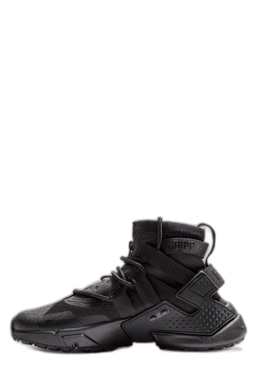 Nikke Huarache Gripp Gs Triple Black