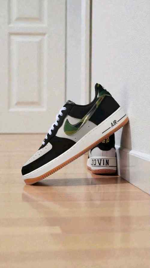 Nikee AirForce 1 Low Black Patent Camo Swoosh 337