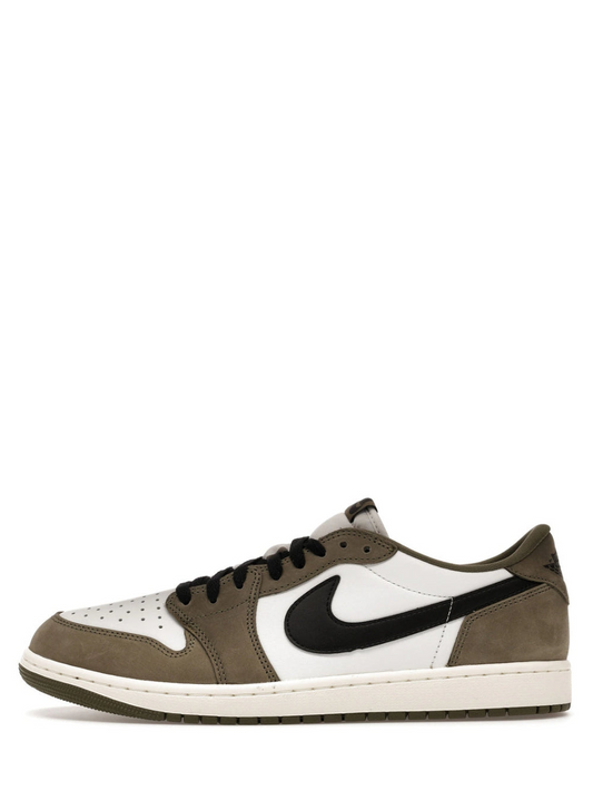 AIR JORDAN 1 RETRO LOW OG MEDIUM OLIVEBLACK-SUMMIT WHITE-SAIL 588