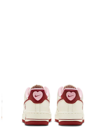 NIKE AIR FORCE 1 LOW VALENTINES DAY