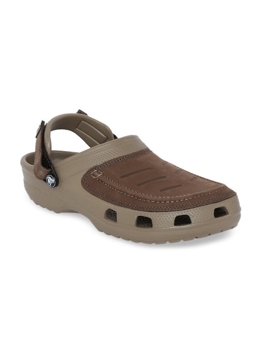 CROcSS YUKON CLOG TAN 3