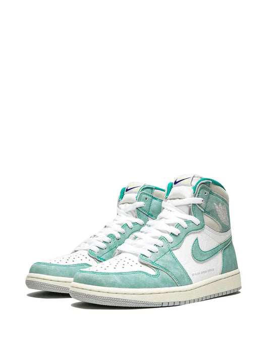 Air Jordan Retro 1 turbo green