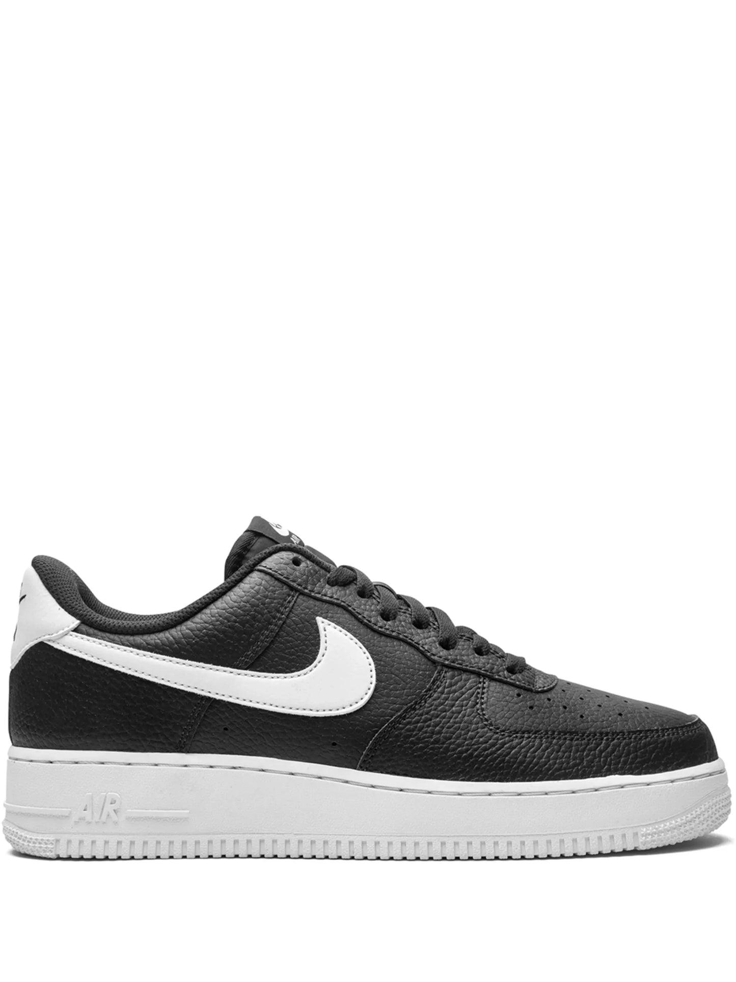 NIKE AIR FORCE 1 07 BLACK WHITE