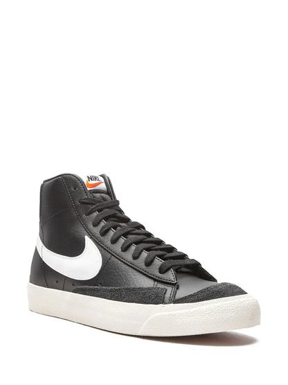 Nike mid blazer vintage Black white