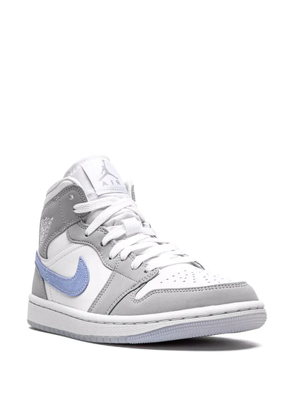 Nike Air Jordan 1 mid wolf grey