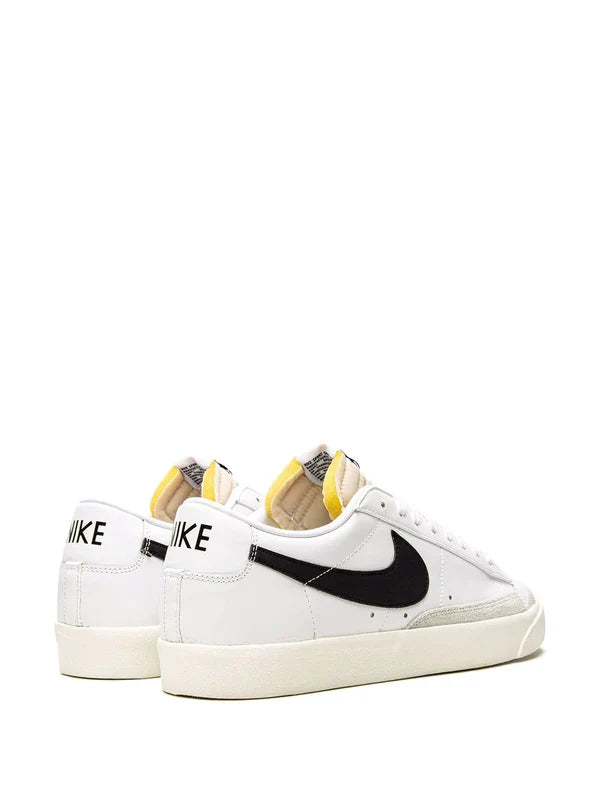 nikee blazer low 77 VINTAGE WHITE BLACK