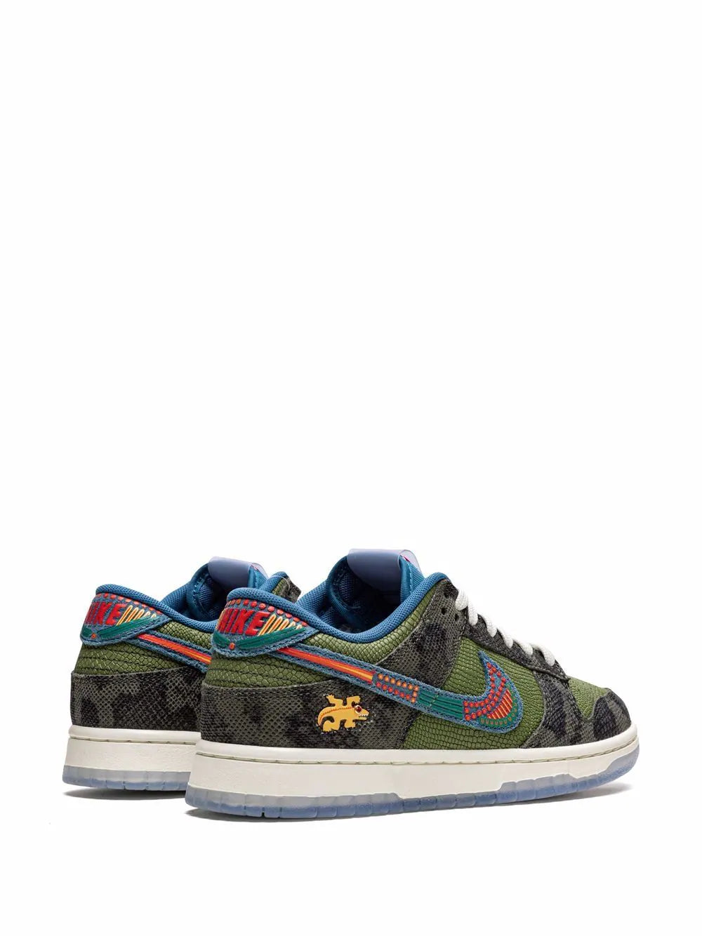 NIKE DUNK SEIMPRE FAMILIA UA