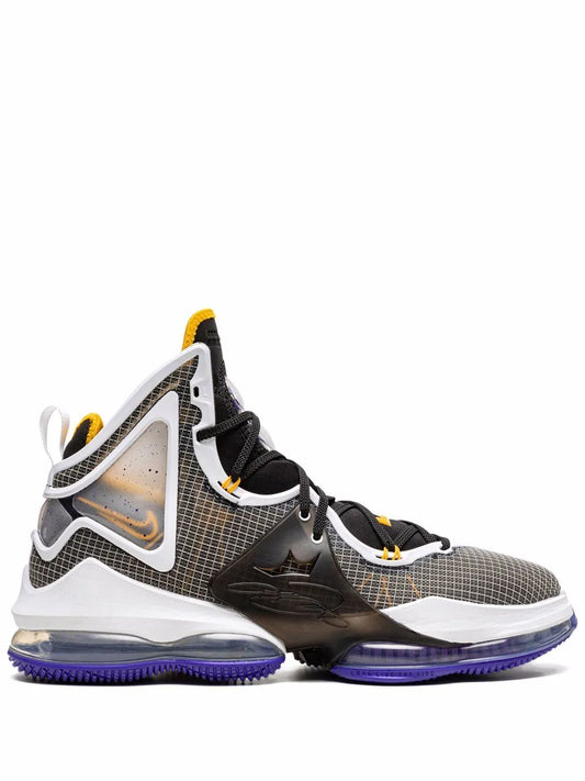 Nike Lebron 19 Basketball